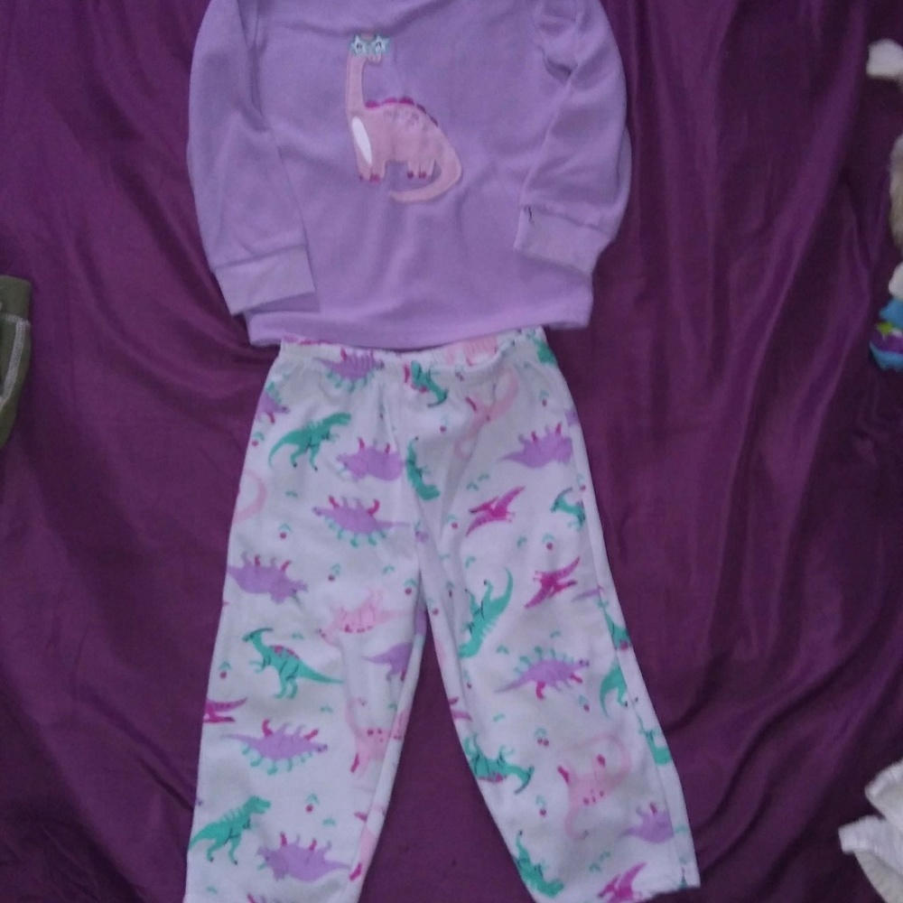 Carter's toddler girl pajama set size 2T
